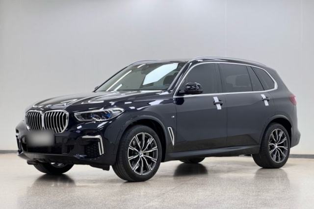 Used BMW X5 2022 Restyled xDrive 30Li Luxury Version M Sport Package