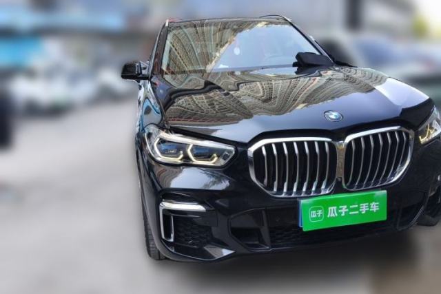 BMW X5 2022 xDrive 30Li Luxury M Sport Package usado