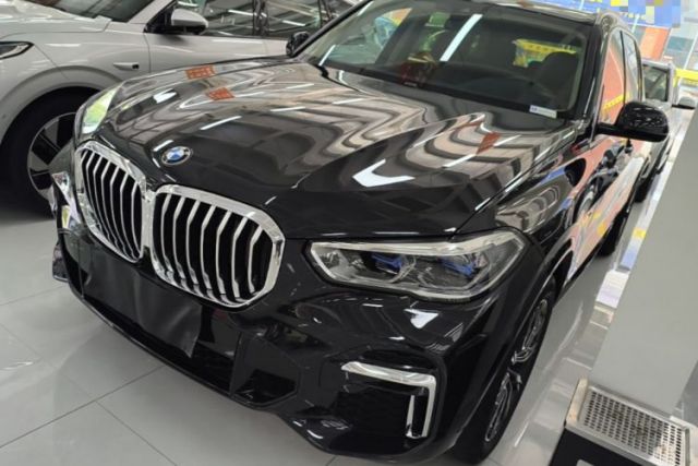 Used BMW X5 2022 Restyled xDrive 30Li Luxury Version M Sport Package