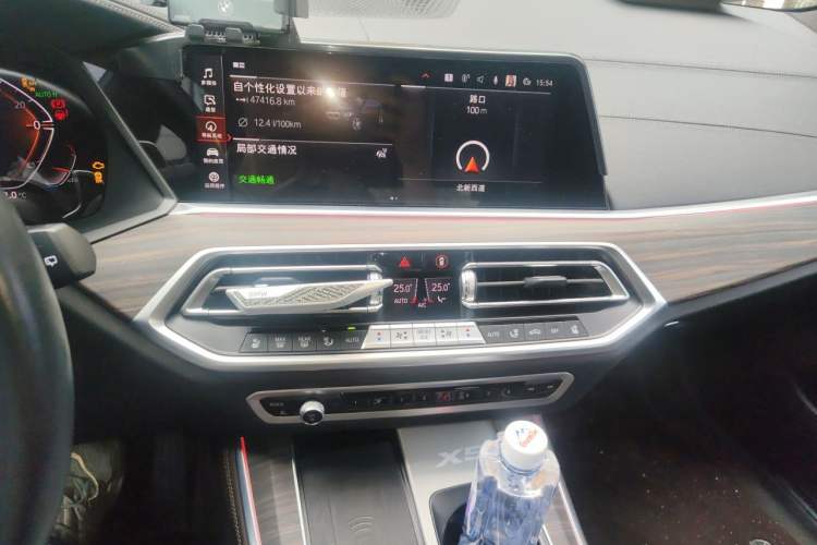 Used BMW X5 2022 Restyled xDrive 40Li Luxury Edition M Sport Package Audio And AC Panel