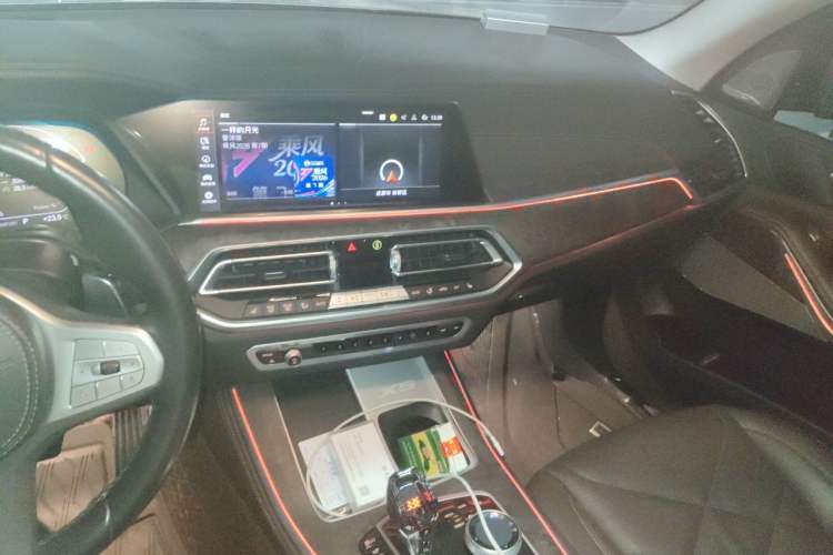 Used BMW X5 2022 Restyled xDrive 30Li Luxury Version M Sport Package Audio And AC Panel