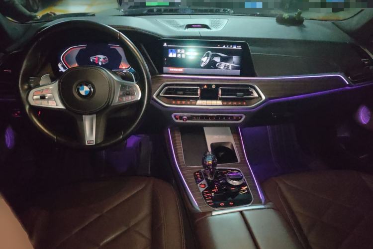 Used BMW X5 2022 Restyled xDrive 40Li M Sport Package Center Console