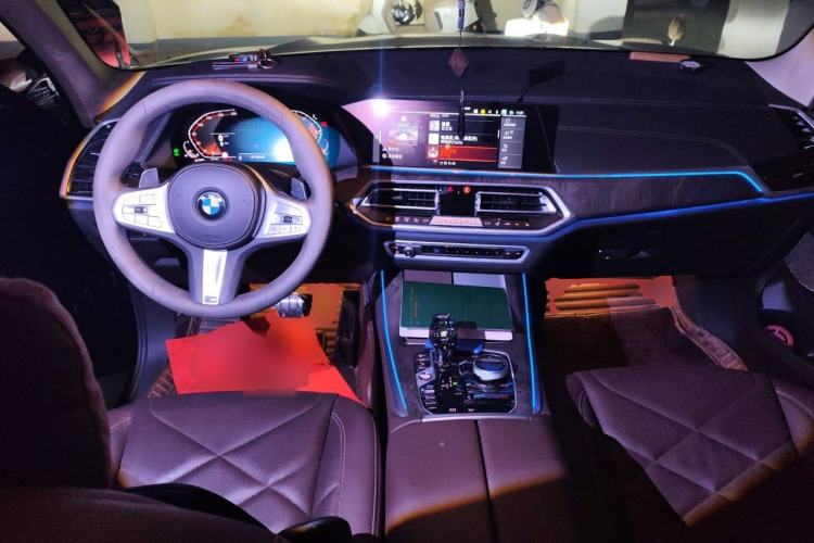 Used BMW X5 2022 Restyled xDrive 30Li Luxury Version M Sport Package Center Console