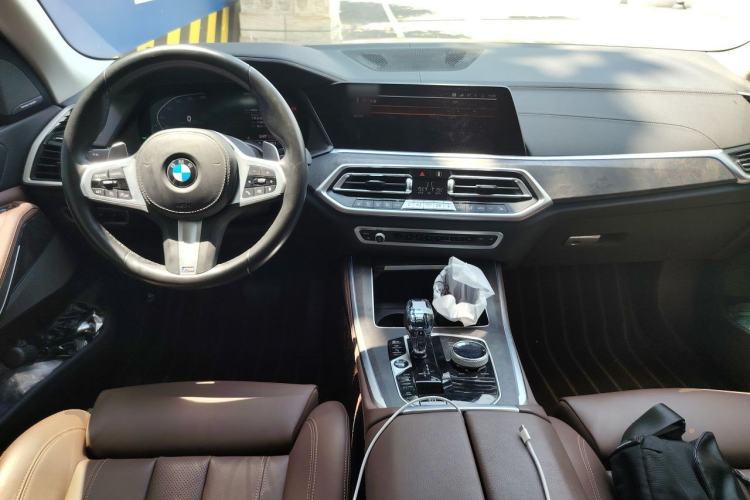 Used BMW X5 2022 xDrive40i M Sport Package Center Console
