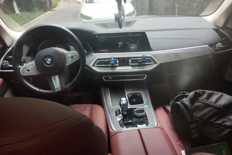 Used BMW X5 2022 Restyled xDrive 30Li Luxury Version M Sport Package Center Console