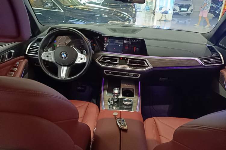 Used BMW X5 2022 xDrive 40Li M Sport Package Center Console