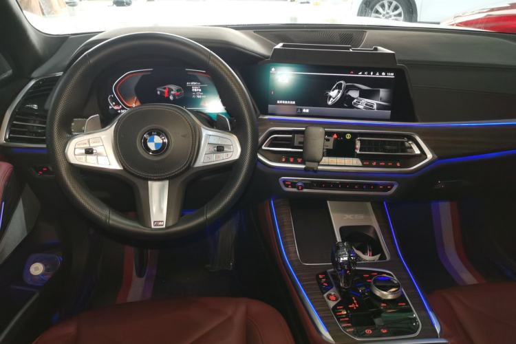Used BMW X5 2022 Restyled xDrive 40Li M Sport Package Center Console