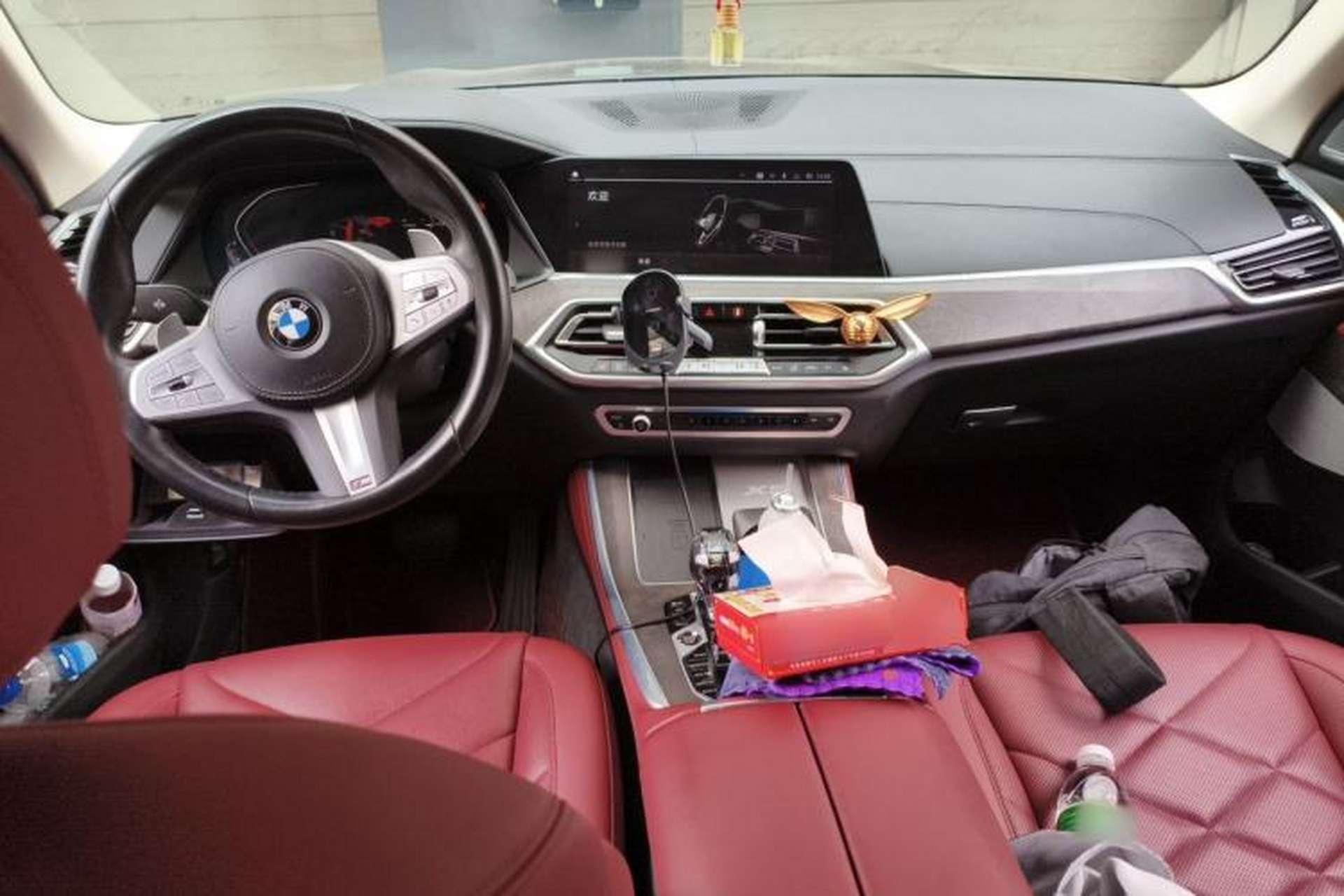 Used BMW X5 2022 xDrive 30Li Luxury M Sport Package Center Console