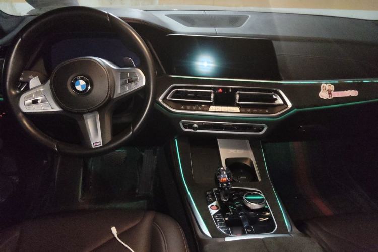 Used BMW X5 2022 xDrive 40Li M Sport Package Center Console