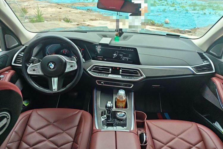 Used BMW X5 2022 Restyled xDrive 30Li Luxury Version M Sport Package Center Console