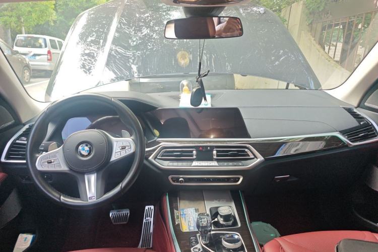 Used BMW X5 2022 Restyled xDrive 30Li Luxury Version M Sport Package Center Console