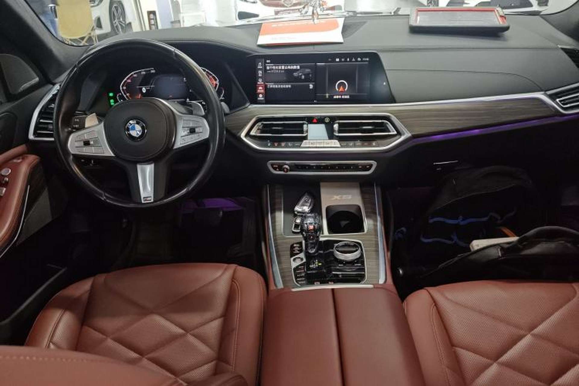 Used BMW X5 2022 Restyled xDrive 40Li M Sport Package Center Console