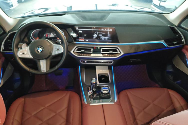 Used BMW X5 2022 Restyled xDrive 30Li Luxury Version M Sport Package Center Console