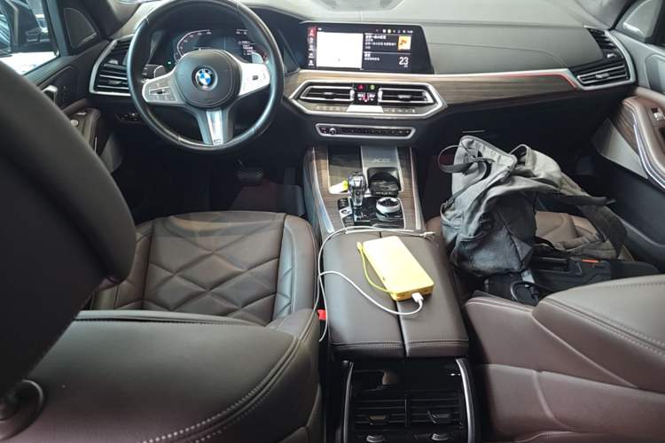 Used BMW X5 2022 Restyled xDrive 40Li M Sport Package Center Console