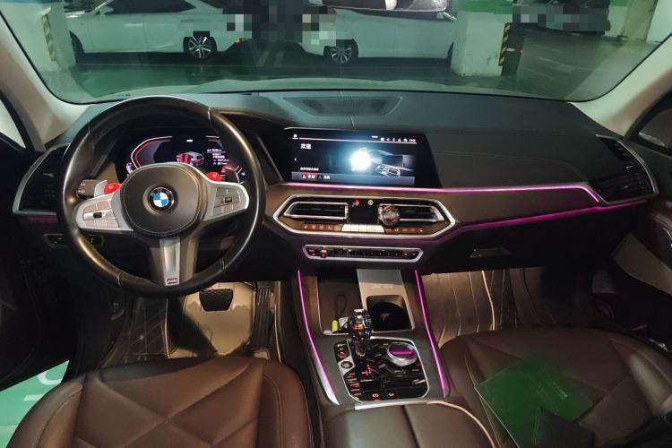 Used BMW X5 2022 xDrive 30Li Luxury M Sport Package Center Console