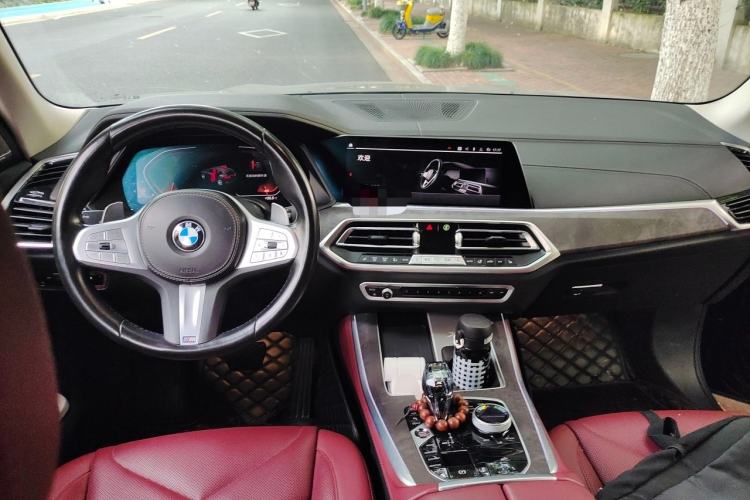 Used BMW X5 2022 Restyled xDrive 30Li Luxury Version M Sport Package Center Console