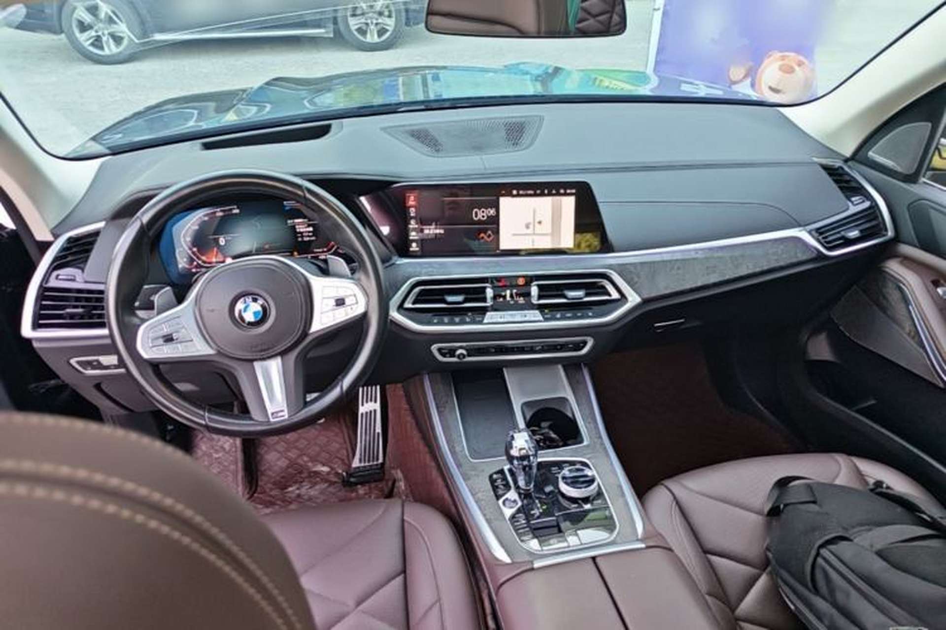 Used BMW X5 2022 xDrive 30Li M Sport Package Center Console