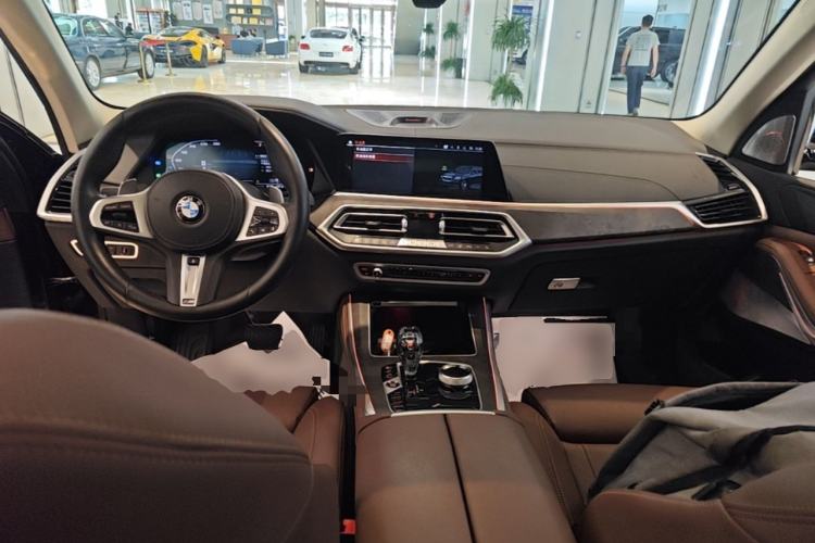Used BMW X5 2022 xDrive30i M Sport Package Center Console
