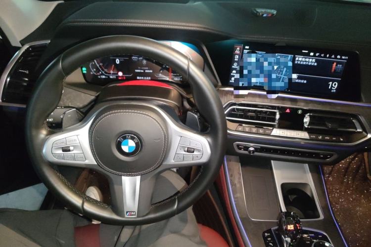 Used BMW X5 2022 Restyled xDrive 30Li Luxury Version M Sport Package Center Console