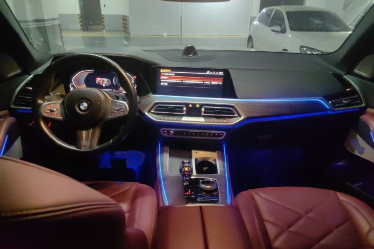 Used BMW X5 2022 Restyled xDrive 40Li M Sport Package Center Console
