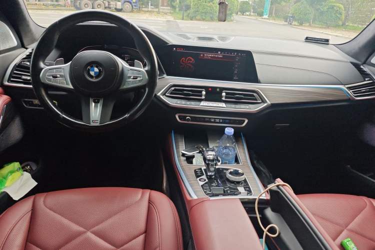 Used BMW X5 2022 xDrive 40Li Luxury Edition M Sport Package Center Console