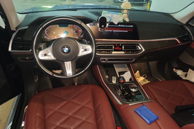 Used BMW X5 2022 Restyled xDrive 30Li Luxury Version M Sport Package Center Console