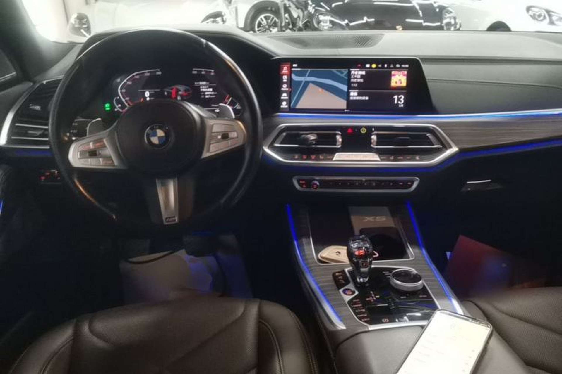 Used BMW X5 2022 Restyled xDrive 40Li M Sport Package Center Console