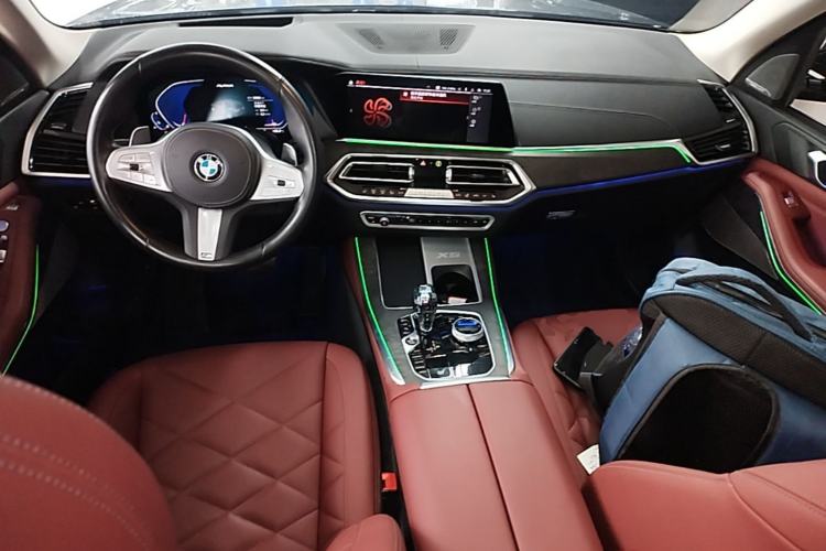 Used BMW X5 2022 Restyled xDrive 30Li Luxury Version M Sport Package Center Console