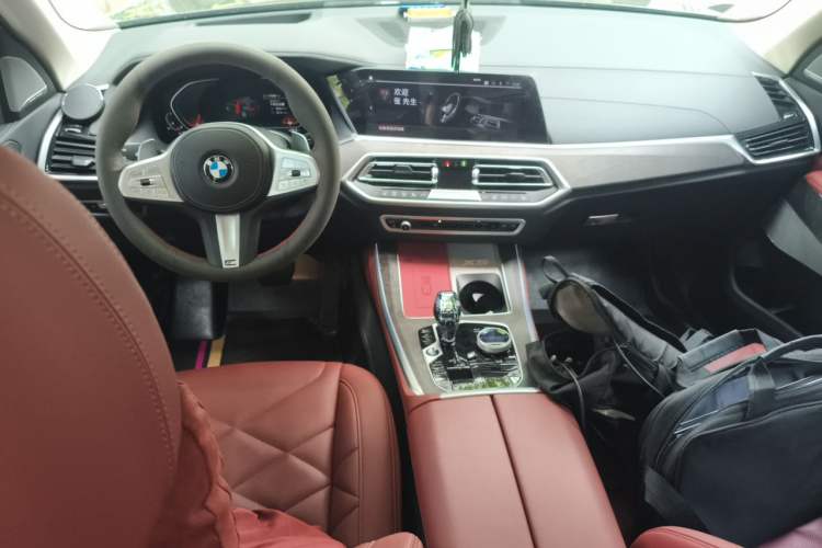 Used BMW X5 2022 Restyled xDrive 30Li Luxury Version M Sport Package Center Console