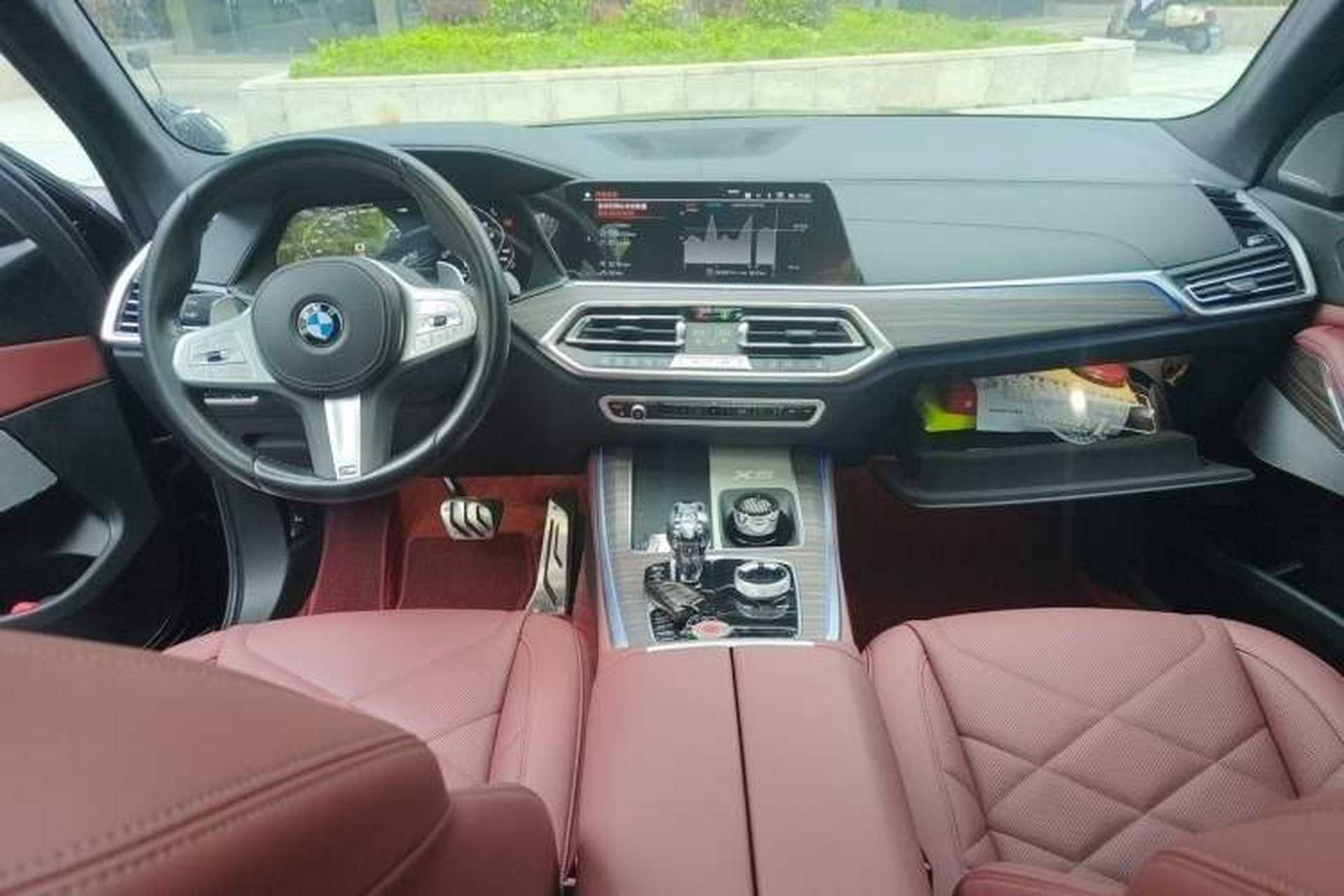 Used BMW X5 2022 Restyled xDrive 40Li M Sport Package Center Console
