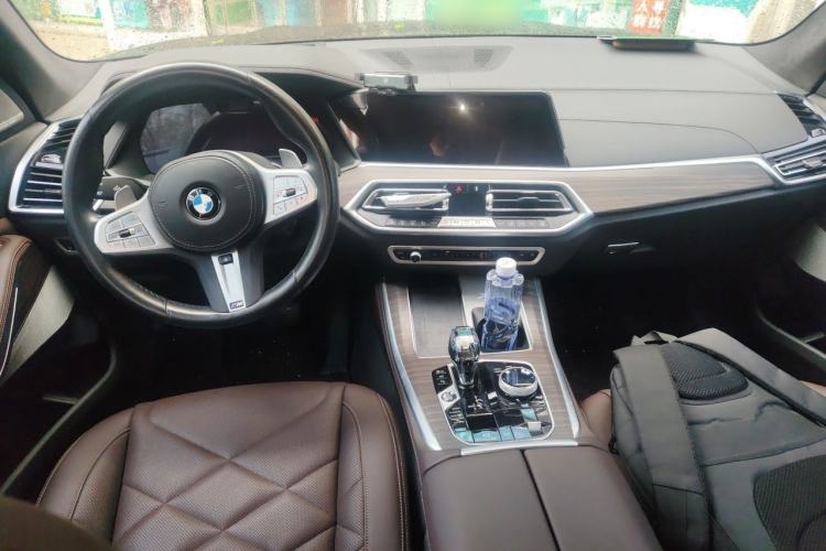 Used BMW X5 2022 Restyled xDrive 40Li Luxury Edition M Sport Package Center Console