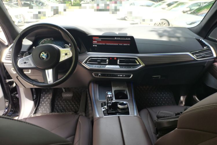 Used BMW X5 2022 Restyled xDrive 40Li M Sport Package Center Console
