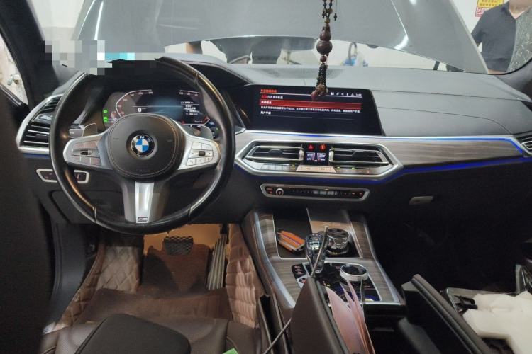 Used BMW X5 2022 Restyled xDrive 40Li M Sport Package Center Console