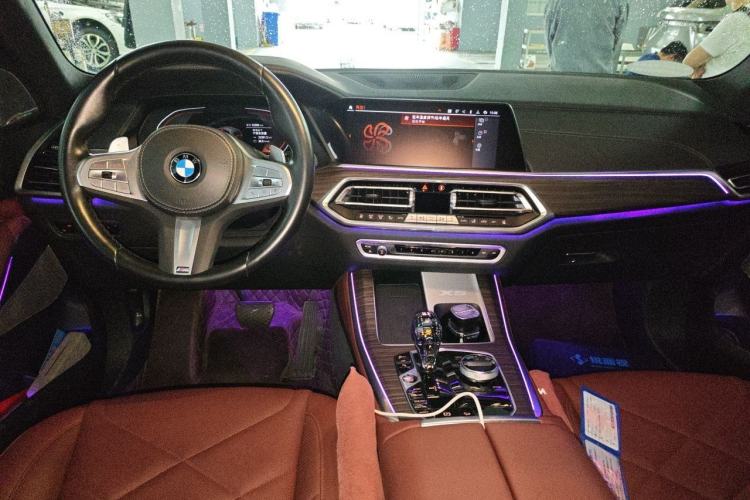Used BMW X5 2022 xDrive 40Li M Sport Package Center Console