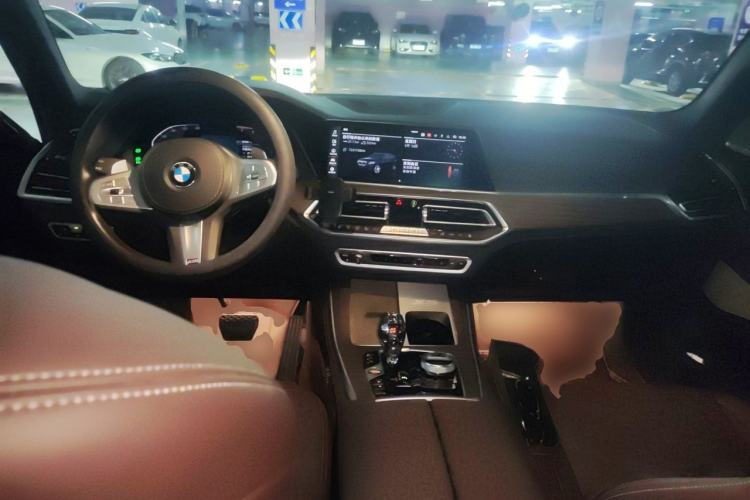 Used BMW X5 2022 xDrive 40Li M Sport Package Center Console