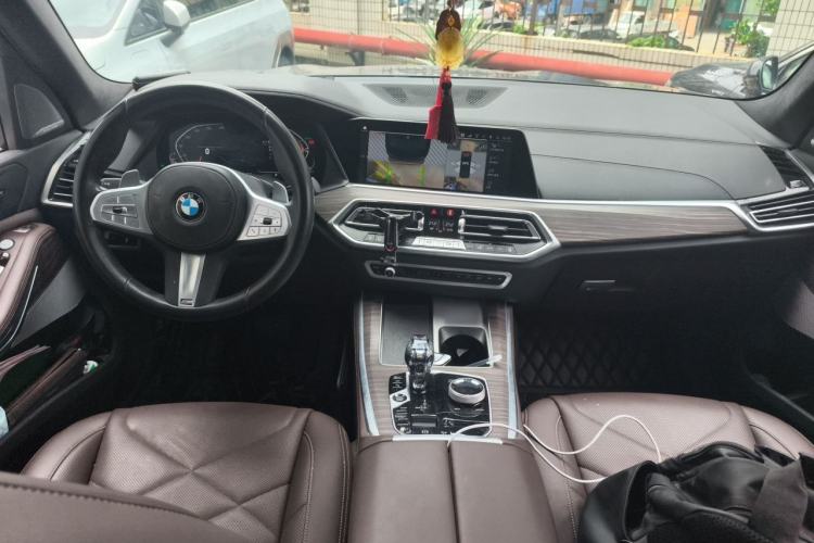 Used BMW X5 2022 xDrive 40Li M Sport Package Center Console