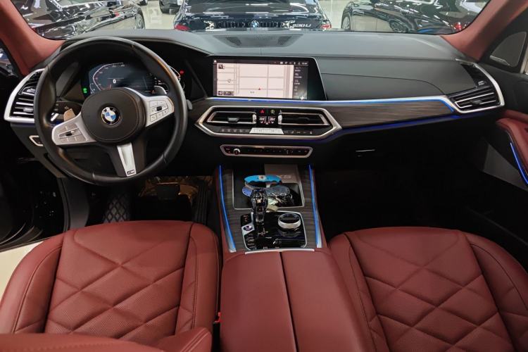 Used BMW X5 2022 Restyled xDrive 40Li M Sport Package Center Console