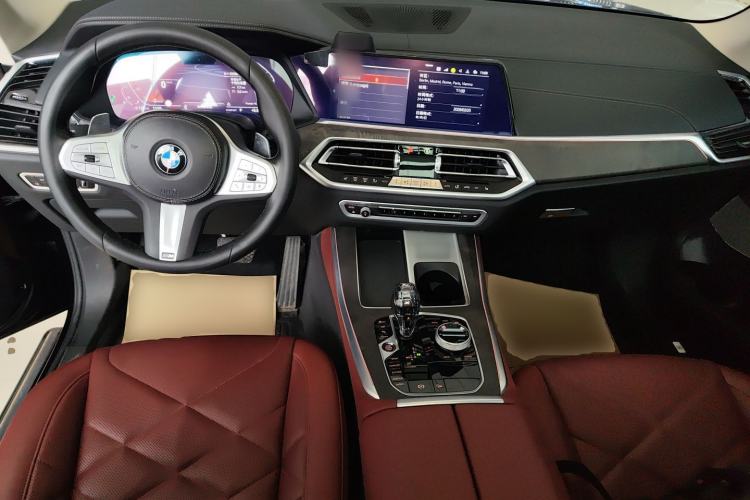 Used BMW X5 2022 Restyled xDrive 30Li Luxury Version M Sport Package Center Console