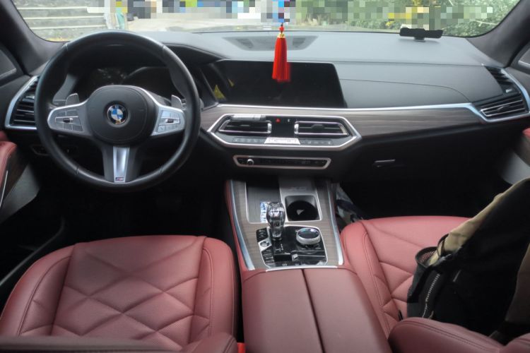 Used BMW X5 2022 xDrive 40Li M Sport Package Center Console
