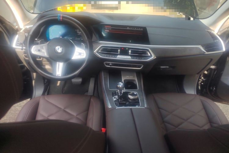 Used BMW X5 2022 xDrive 30Li M Sport Package Center Console