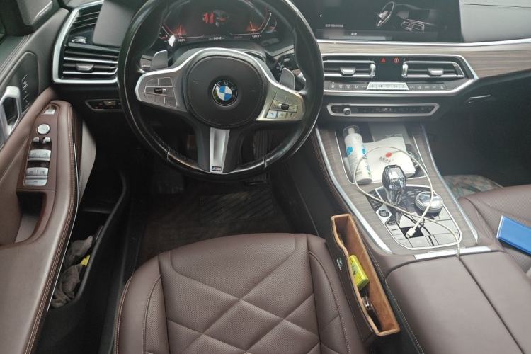 Used BMW X5 2022 Restyled xDrive 40Li M Sport Package Center Console