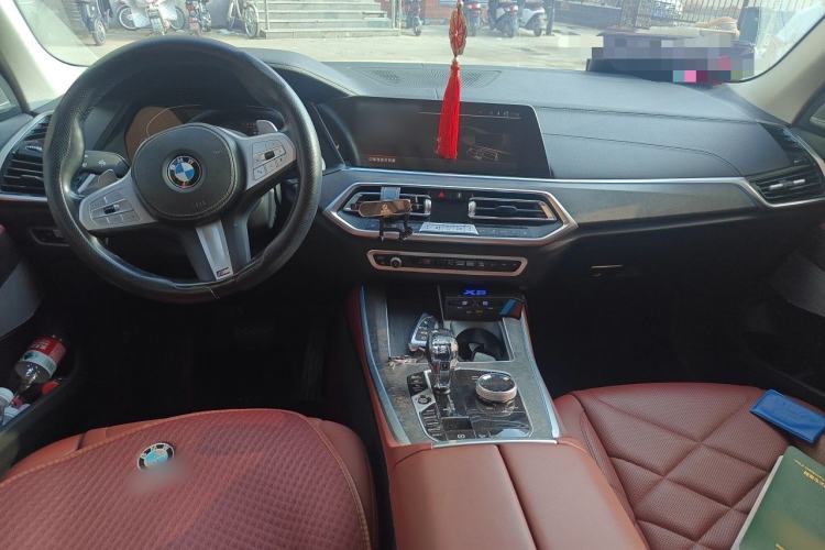 Used BMW X5 2022 xDrive 30Li M Sport Package Center Console