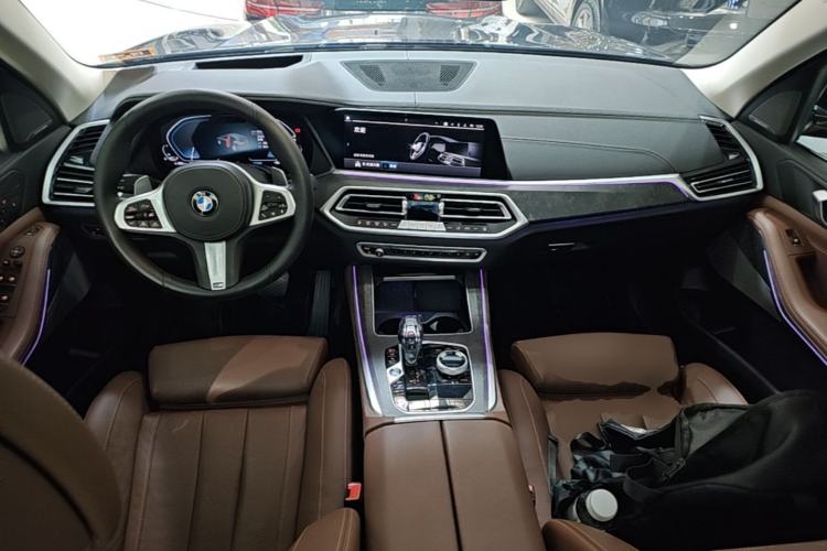 Used BMW X5 2022 xDrive40i Luxury Edition M Sport Package Center Console