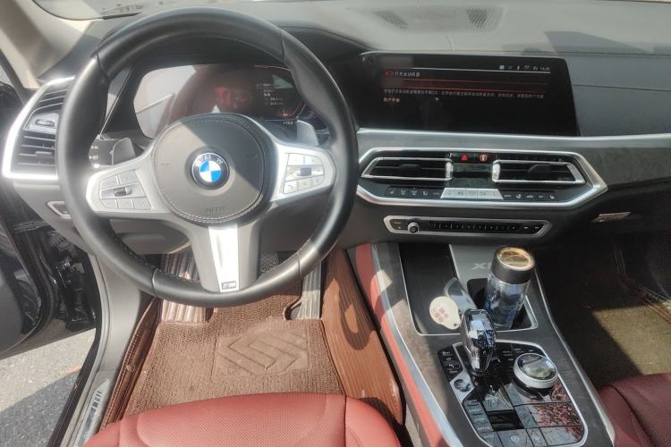Used BMW X5 2022 Restyled xDrive 30Li Luxury Version M Sport Package Center Console