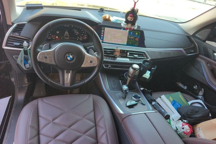 Used BMW X5 2022 Restyled xDrive 30Li Luxury Version M Sport Package Center Console