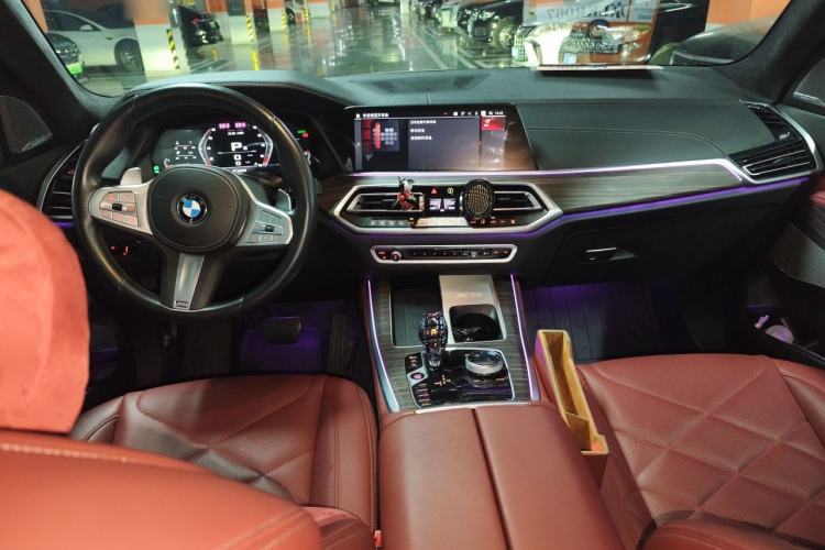 Used BMW X5 2022 Restyled xDrive 40Li M Sport Package Center Console