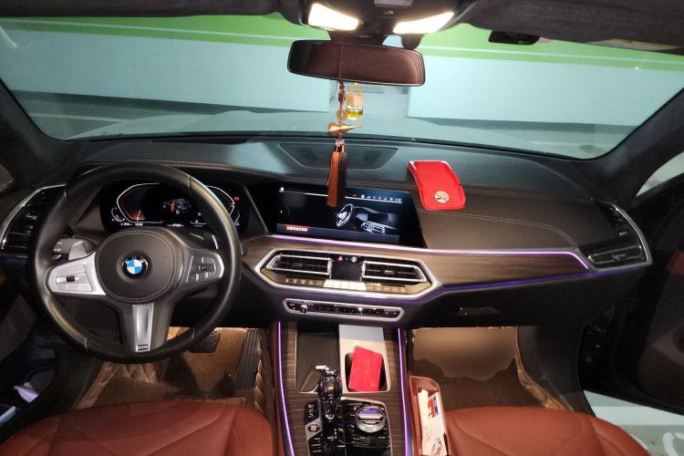 Used BMW X5 2022 Restyled xDrive 40Li M Sport Package Center Console