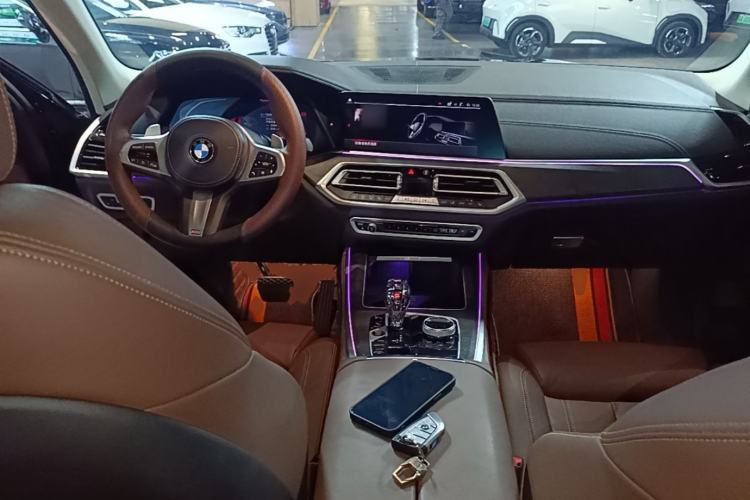 Used BMW X5 2022 xDrive30i M Sport Package Center Console