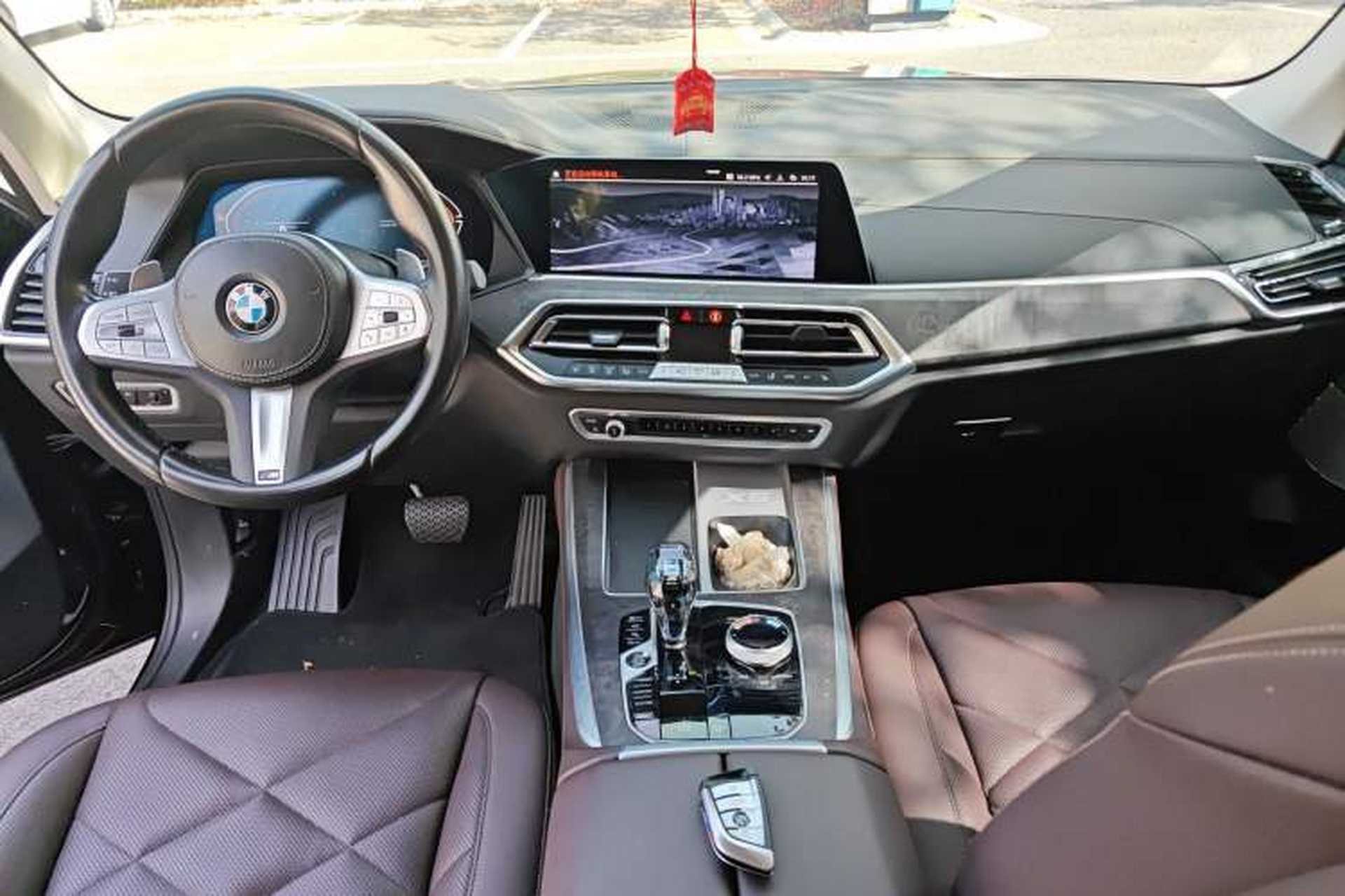 Used BMW X5 2022 Restyled xDrive 30Li Luxury Version M Sport Package Center Console