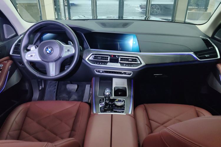 Used BMW X5 2022 Restyled xDrive 30Li Luxury Version M Sport Package Center Console